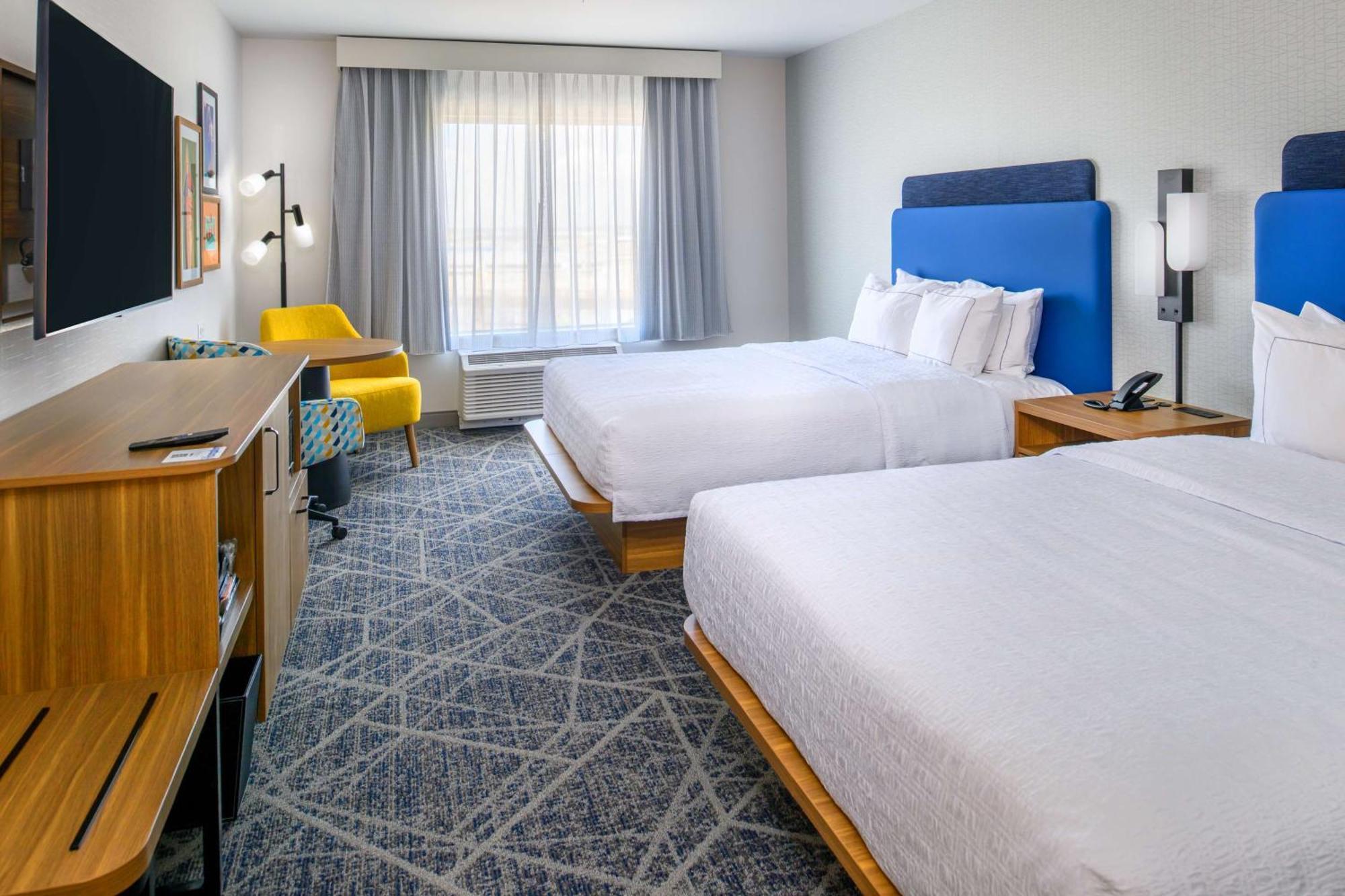 Hampton Inn By Hilton St Louis Airport Woodson Terrace Exterior photo